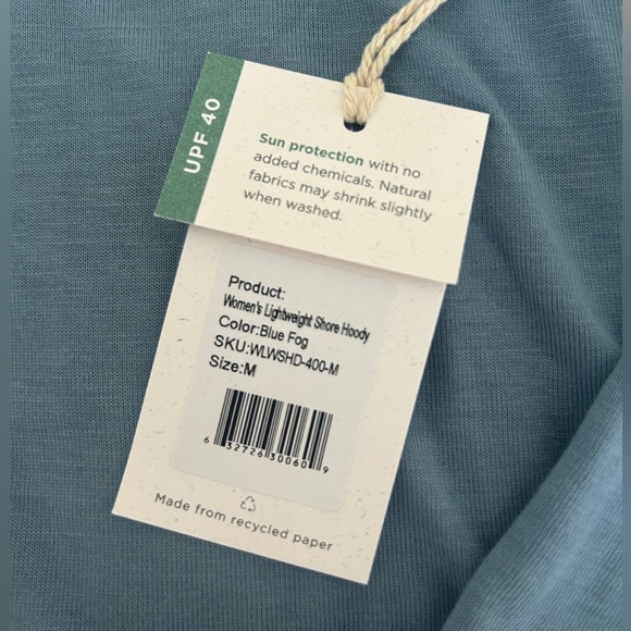 Freefly apparel women’s lightweight shore hoody size medium. Color: blue fog - Picture 4 of 6